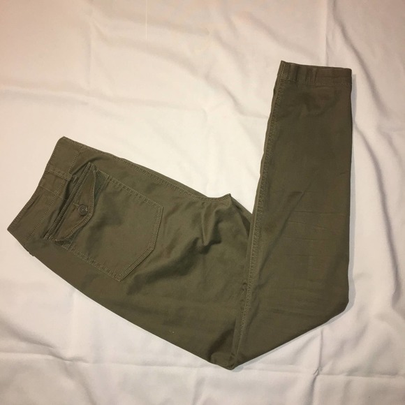 Cabi Scout Flap Button Pocket Taper Stretch Pants - Picture 15 of 16